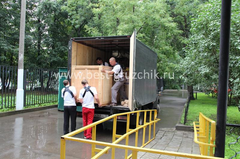 Грузчики в Москве - перемещение медицинского оборудования 