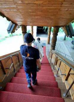 Погрузочные работы в музее