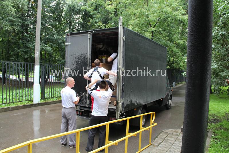 Грузчики в Москве - перемещение медицинского оборудования 
